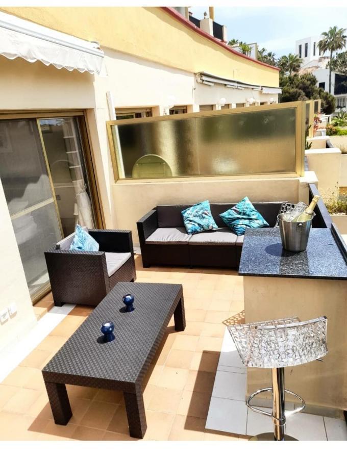 Beachfront Apartment - Sea Views - Marbella Exterior foto