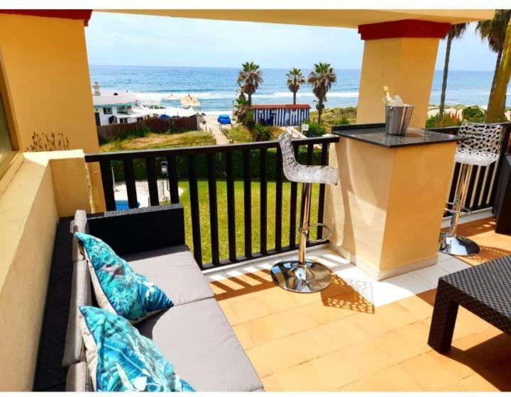 Beachfront Apartment - Sea Views - Marbella Exterior foto